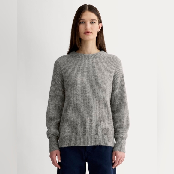 Everlane Sweaters - EVERLANE Cocoon Grey Crew In Alpaca Small